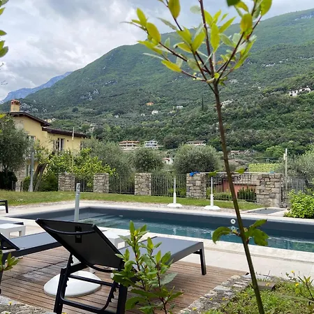 Gaia Con Piscina Seeblick Апартаменты Мальчезине