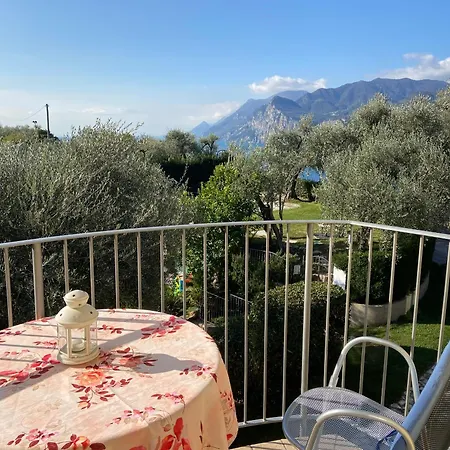 Gaia Con Piscina Seeblick Malcesine